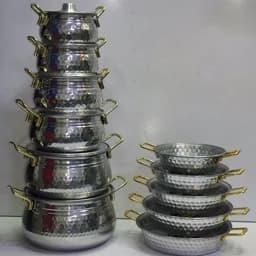 سرویس قابلمه روحی 17 پارچه روحی چکشی دسته طلایی — تصویر ۳