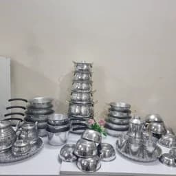 سرویس قابلمه روحی 57 پارچه روحی چکشی دسته طلایی — تصویر ۵