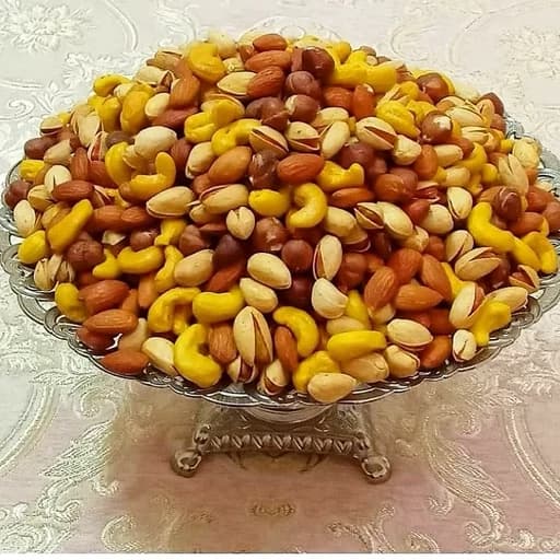 آجیل چهارمغز شور (بسیار تازه و اعلا) در بسته بندیهای یک کیلویی.