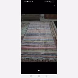 گلیم دستباف سنتی محلی با الیاف نخ و پارچه — تصویر ۳