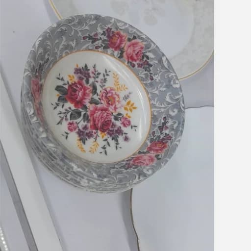 ترشی خوری رزیتا (پس کرایه )