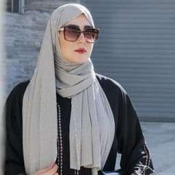 شال کشی شال نگیندار شال کویتی شال اماراتی شال ساده روسری چیندار شال تریکو شال مجلسی شال روسری شال دخترونه شال نگین دار — تصویر ۳