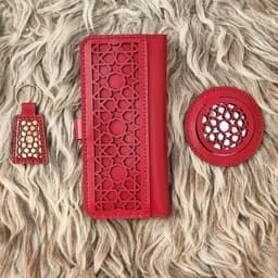 کیف پول چرم گاوی دستدوز اسلیمی و جاکلیدی و آینه جیبی کیف چرم دستدوز کیف پول زنانه کیف چرمی زنانه ست کیف پول — تصویر ۳