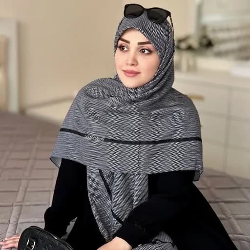 شال و روسری سفید مشکی طرحدار ایستایی بالا مناسب با چادر سر کردن