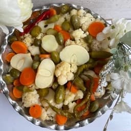 ترشی شور مخلوط ویژه — تصویر ۳