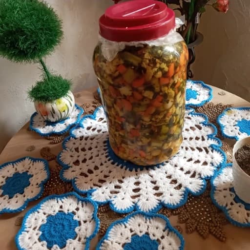 ترشی هفت بیجار شمالی یا گل کلم مخلوط با سبزیهای معطر وخوش بو شمال — تصویر ۴