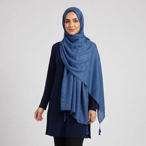 شال زنانه آنالیا مدل نخی ساده منگوله دار کد a-9610 — تصویر ۶