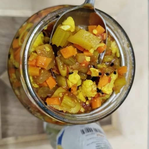 ترشی مخلوط خانگی 1500 گرمی — تصویر ۲