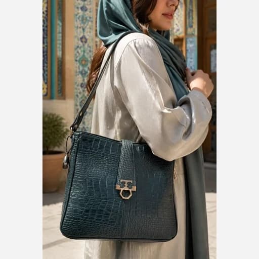 کیف زنانه چرم طبیعی طرح ملیسا چرم گواشیر