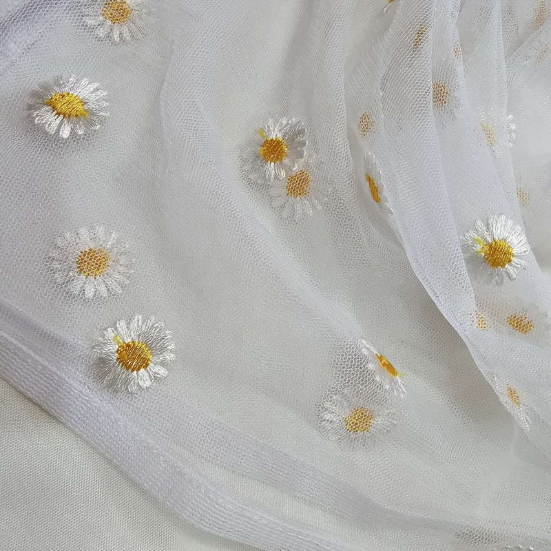 روسری زنانه مدل مینی بابونه — تصویر ۶