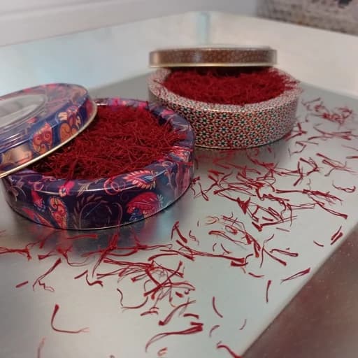 زعفران سرگل صادراتی درجه یک جنوب خراسان و قائنات (زعفران نگین پارس) وزن یک مثقال — تصویر ۲
