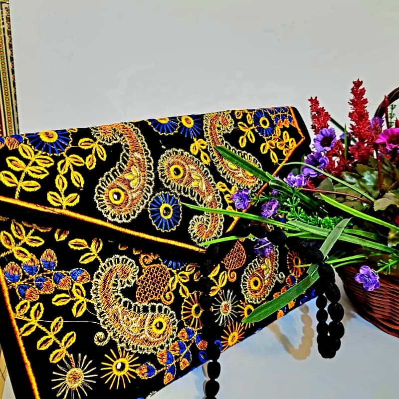 کیف دستی دست دوز زنانه مدل کیف سوزندوزی — تصویر ۳