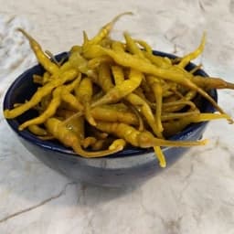 ترشی فلفل سوزنی- 450 گرم — تصویر ۳