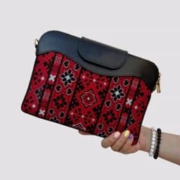 کیف سنتی چرم طبیعی ترکیب با سوزندوزی کیف دوشی زنانه چرم گاوی — تصویر ۷