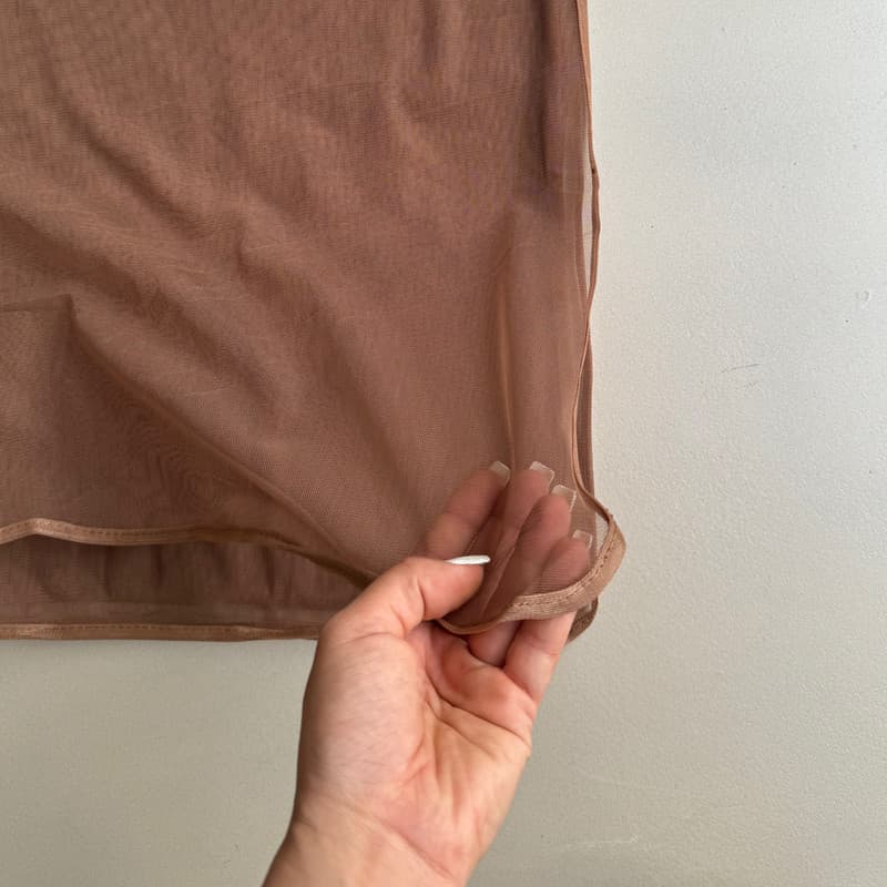 شال زنانه مدل ساده توری مزونی تابستانی کد 2 — تصویر ۶