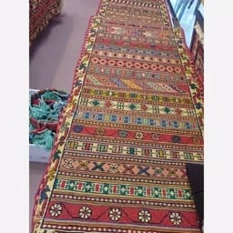رانر گلیم سوزنی دستباف ارسباران آذربایجان پس کرایه — تصویر ۳