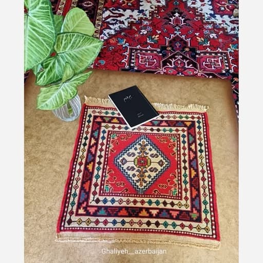 رومیزی گلیم سوزنی پشم دستباف آذربایجان پس کرایه — تصویر ۲