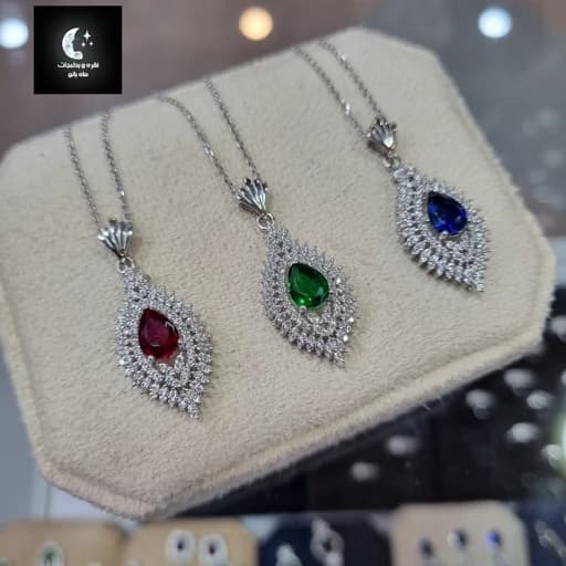 گردنبند نقره زنانه نگین رنگی آبکاری طلا سفید و عیار 925 زنجیر فلامینگو 45 سانتی