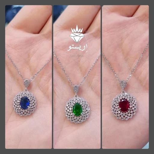 گردنبند نقره جواهر (با زنجیر) نگین رنگی.سبز.قرمز و آبی میکرو عیار 925 با آبکاری طلاسفید بسیار شیک و خاص همراه با فاکتور — تصویر ۲