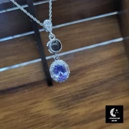 گردنبند نقره زنانه نگین رنگی با سنگ لاو(دوستتدارم به صد زبان )عیار 925 و آبکاری طلا سفید — تصویر ۳