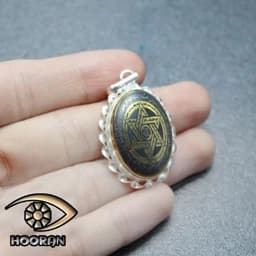 گردنبند نقره حدید حکاکی ستاره سلیمان و حرز امام جواد و عین علی طرح پیچک — تصویر ۳