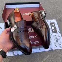 کفش مجلسی مردانه تمام چرم طرح برند مکس خیلی کاربردی بسیار شیک و تر تمیز — تصویر ۳
