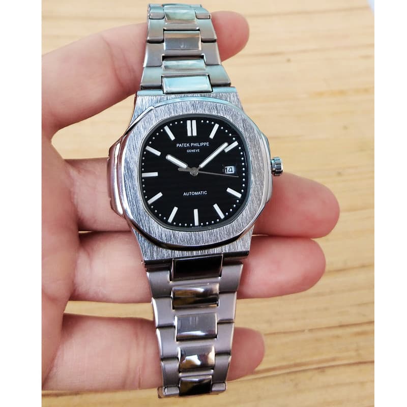 ساعت مچی عقربه‌ای مردانه مدل ناتیلوس بندفلزی کد Patek Philippe NAUTILUS P8168B — تصویر ۴
