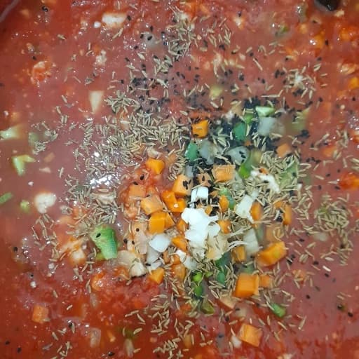 ترشی گوجه (850 گرمی) — تصویر ۲