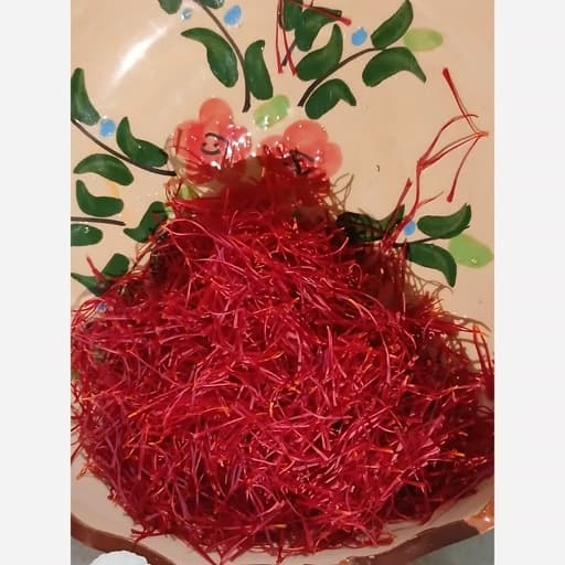 زعفران نگین طبیعی خشک امسالی دربسته بندی دو گرمی