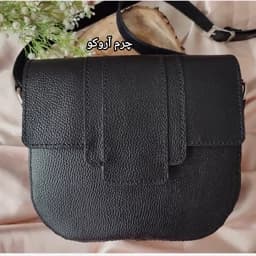 کیف چرم دوشی زنانه/ کیف چرمی دخترانه دست دوز/ کیف اداری چرم/کیف چرمی روزمره/کیف تکه دوزی/چرم آروکو — تصویر ۳