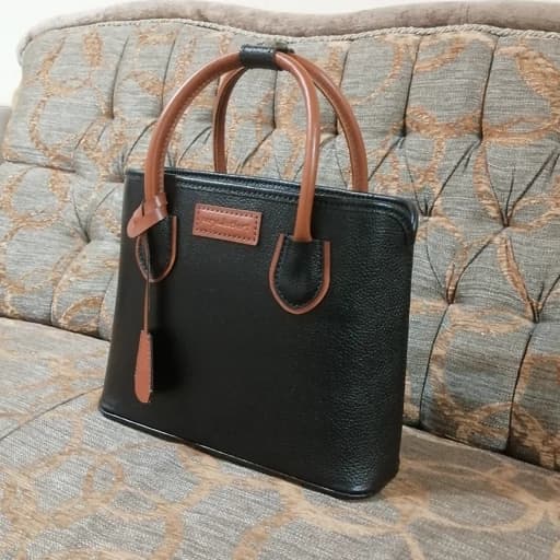 کیف زنانه مجلسی چرم طبیعی دست دوز پریا کد pwb 0052