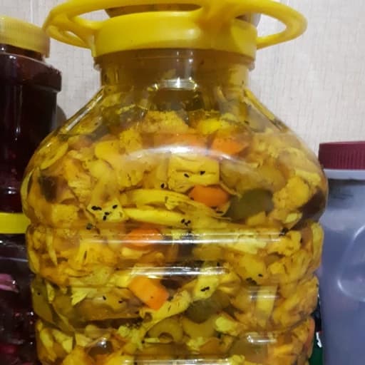 ترشی مخلوط در بسته بندی 10 کیلویی — تصویر ۲