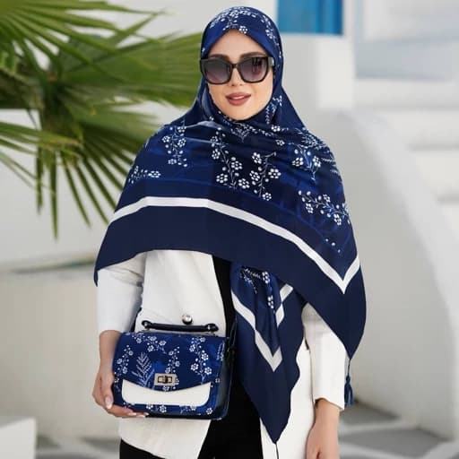 ست کیف و روسری(شال) رنگ سرمه ای گلدار با کیف پاسپورتی و روسری نخی قواره 130 منگوله دار یا شال نخی منگوله دار