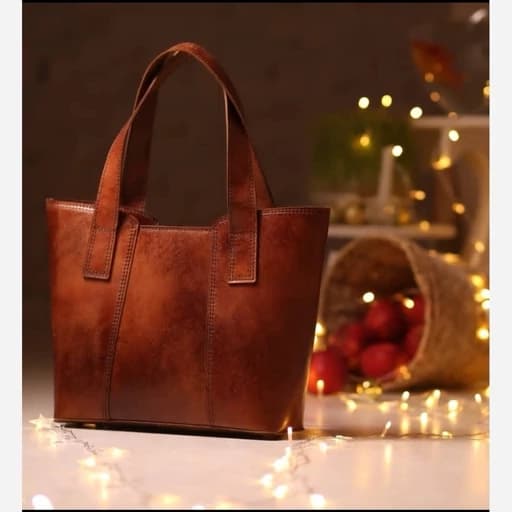 کیف دوشی زنانه چرم طبیعی مجلسی و روزمره مدل آرام شیک و جادار/کیف دوشی/زنانه/کیف دوشی چرم/چرم/کیف چرم/