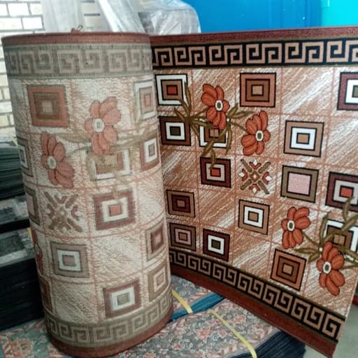 گلیم فرش ماشینی کاشان طرح مینا قهوه ای کناره برشی (1/26*1)پس کرایه — تصویر ۲