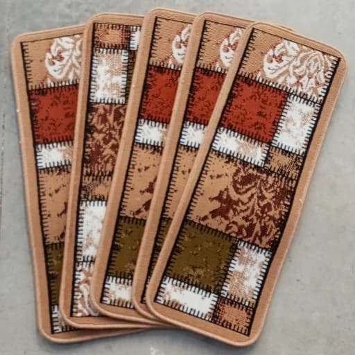 گلیم ماشینی کاشان طرح چهل تیکه بادومی روپله ای(80در30) پس کرایه