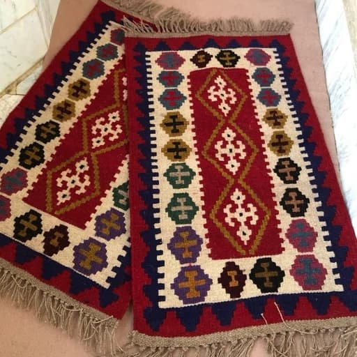 گلیم دست بافت دورو پشمی — تصویر ۲