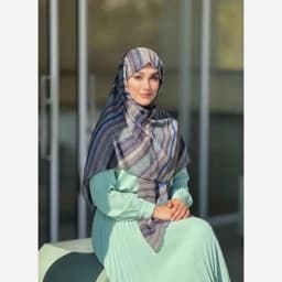 روسری (شال) نخ کاستوم طرح سنا راه راه شطرنجی قواره بزرگ (140 و 115) — تصویر ۳