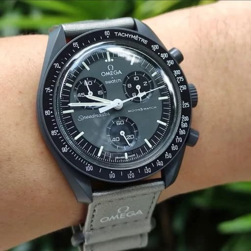 ساعت مچی امگا سواچ عطارد Omega x Swatchمدل Mission to Mercury رنگ طوسی. (مستر کوالیتی مشابه اصلی) — تصویر ۲