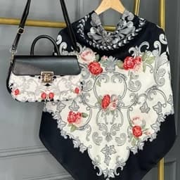 ست کیف و روسری (شال) طرح رز فرفوژه مشکی نقره ای روسری نخی قواره بزرگ قواره 130 — تصویر ۳