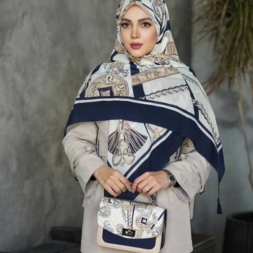 ست کیف و روسری(شال) طرح کارتیر در دو رنگ روسری نخی قواره 130- برند مونتلا