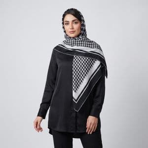 روسری زنانه مدل نخی چهارفصل قواره بزرگ کد 1747