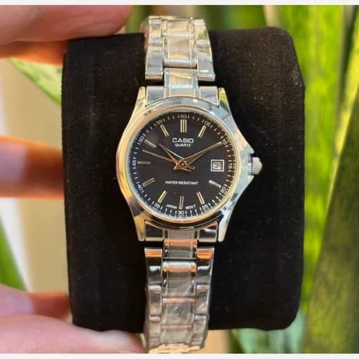 ساعت مچی زنانه کاسیوcasio اصل بند استیل نقره ای صفحه نمایش مشگی جذاب وخاص — تصویر ۲