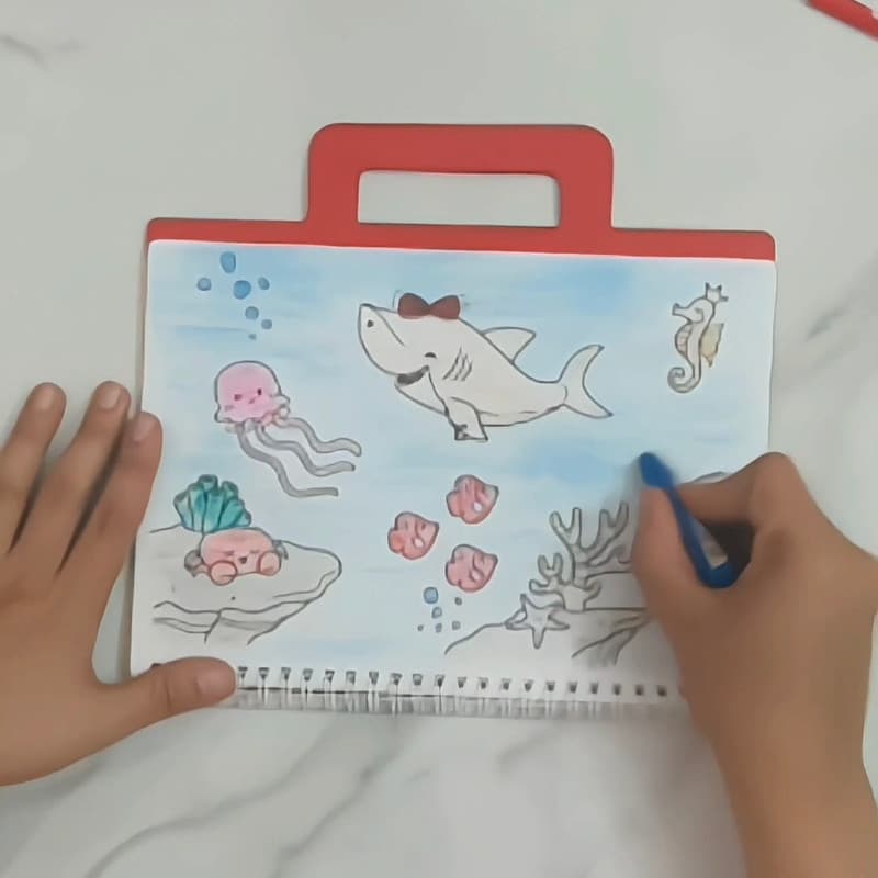 دفتر نقاشی 8 برگ یونیکید مدل جادویی — تصویر ۲