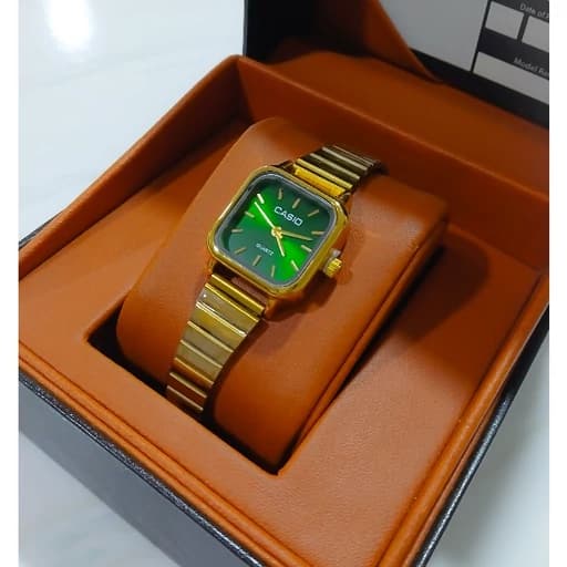 ساعت مچی زنانه کاسیو CASIO موتور با کیفیت مدل A 168 سبز لجنی