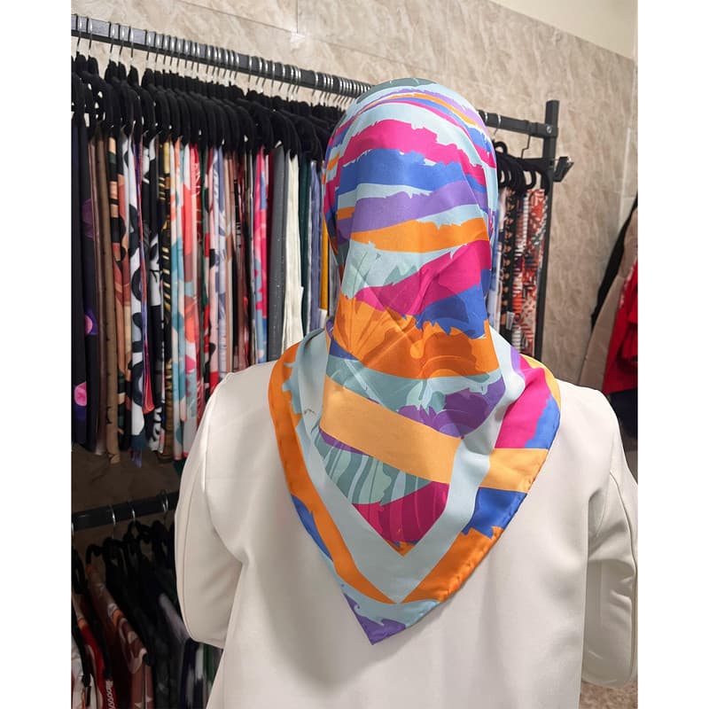 روسری زنانه مدل ابریشم بهاری رنگین کمان کد 2981 — تصویر ۷