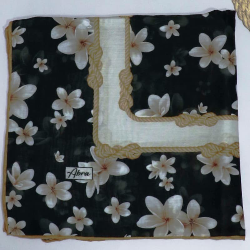 روسری زنانه مدل نخی کد ab10 — تصویر ۳