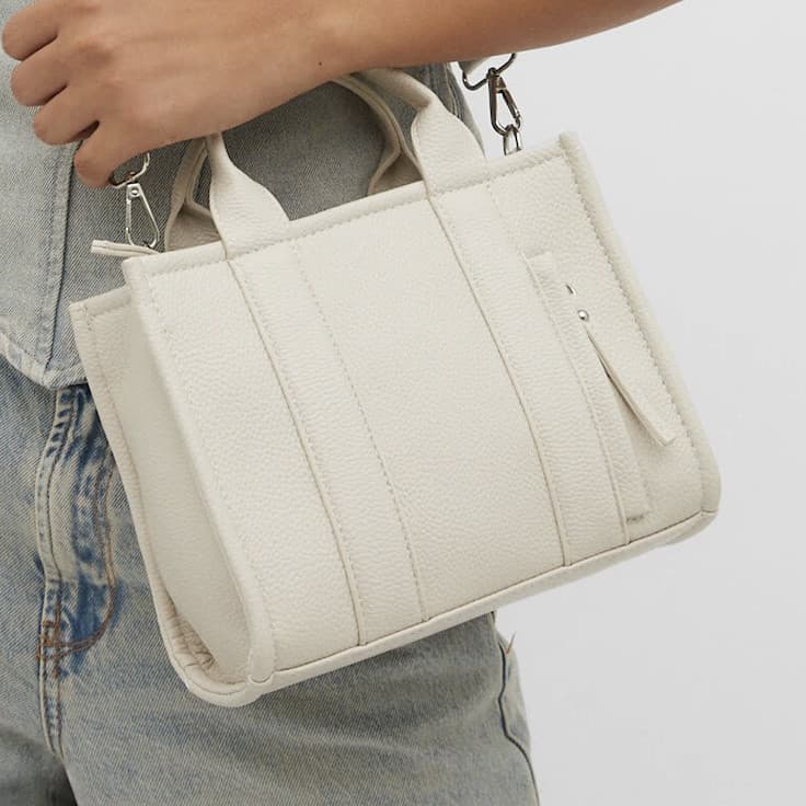 کیف دستی زنانه استرادیواریوس مدل Mini Faux Leather Tote — تصویر ۳
