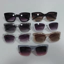 عینک آفتابی زنانه valentino — تصویر ۳