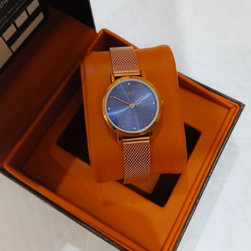 ساعت مچی کیو کیو اورجینال زنانه مدل Q Q QA21J032Y ضدآب — تصویر ۳